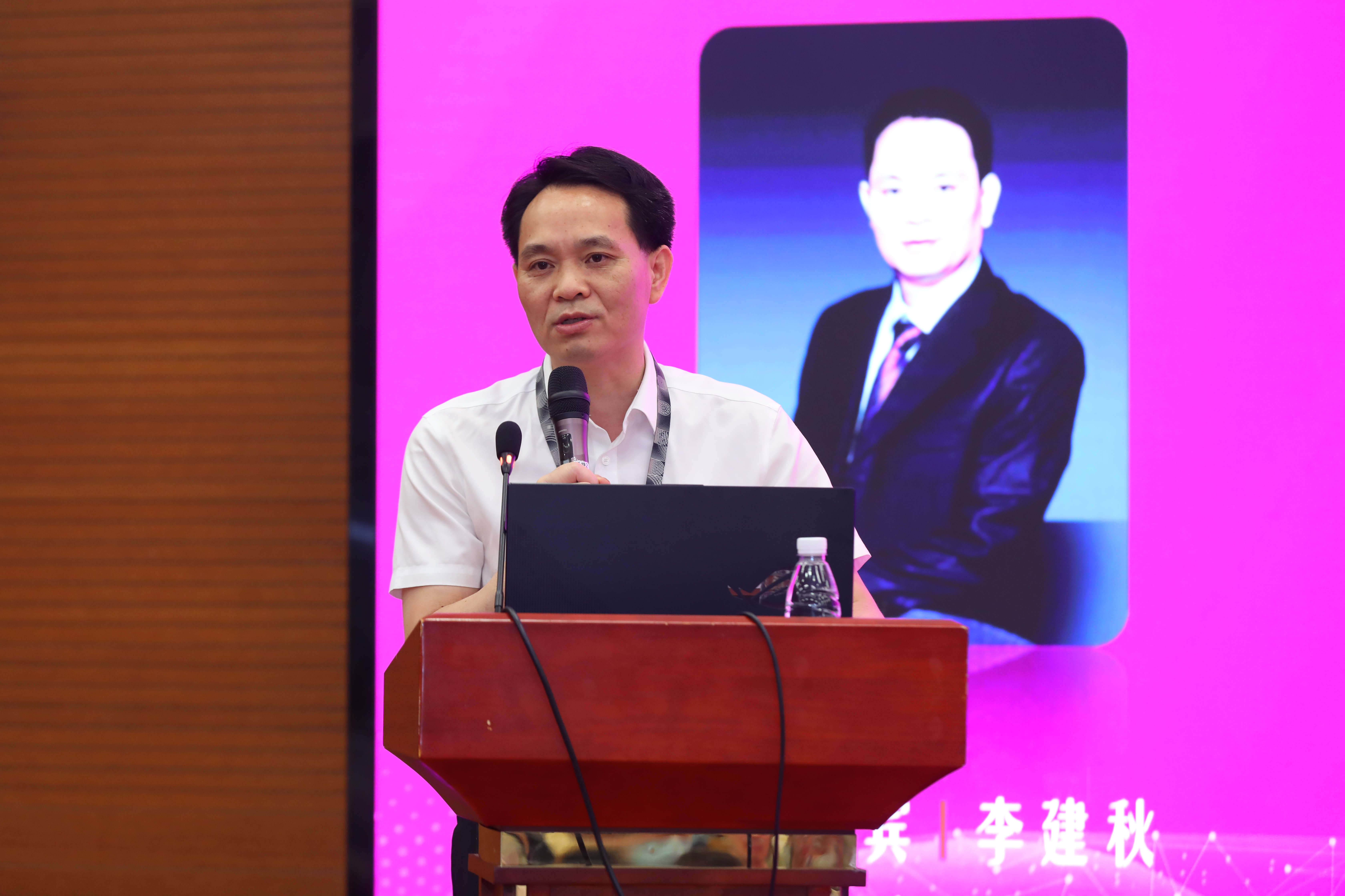 1688088609808097070.jpg 20230527-2023年“智能电动车辆”全国高校研究生学术论坛举行雷速官方(中国)总部第710期博士生学术论坛同期举办-清大嘉艺-李建秋发言.jpg